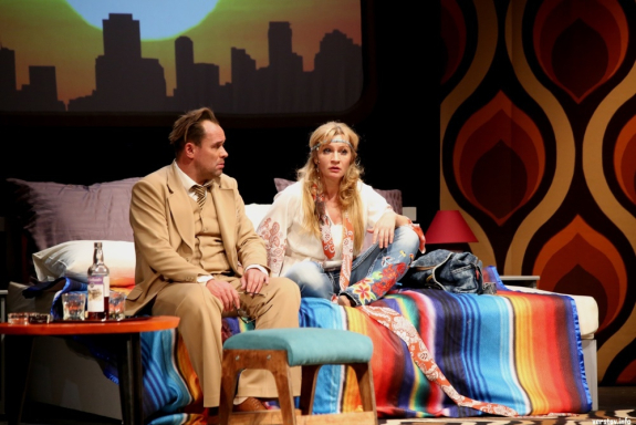 Комедия «Там же, тогда же» ( Максим Аверин и Анна Якунина)