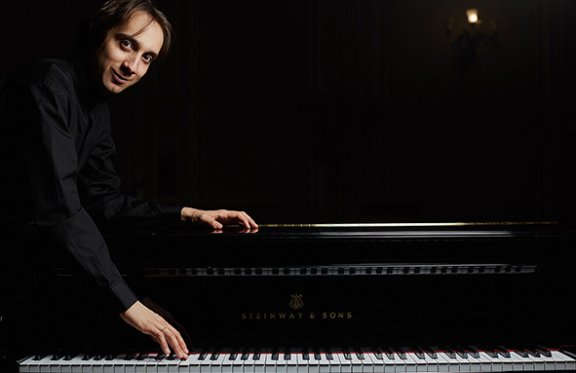 Мирослав Култышев (фортепиано) и ТФО