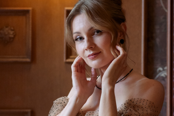 &Acy;&ncy;&ncy;&acy; &Gcy;&iecy;&rcy;&mcy;&acy;&ncy;&period; &Kcy;&ocy;&ncy;&tscy;&iecy;&rcy;&tcy;-&pcy;&ocy;&scy;&vcy;&yacy;&shchcy;&iecy;&ncy;&icy;&iecy; &kcy; 90-&lcy;&iecy;&tcy;&icy;&yucy; &scy;&ocy; &dcy;&ncy;&yacy; &rcy;&ocy;&zhcy;&dcy;&iecy;&ncy;&icy;&yacy;