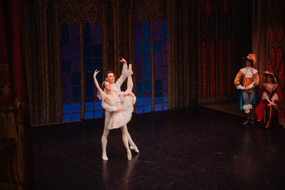 &Lcy;&iecy;&tcy;&ocy; &pcy;&icy;&rcy;&ucy;&ecy;&tcy;&acy;&period; "&Scy;&pcy;&yacy;&shchcy;&acy;&yacy; &kcy;&rcy;&acy;&scy;&acy;&vcy;&icy;&tscy;&acy;"