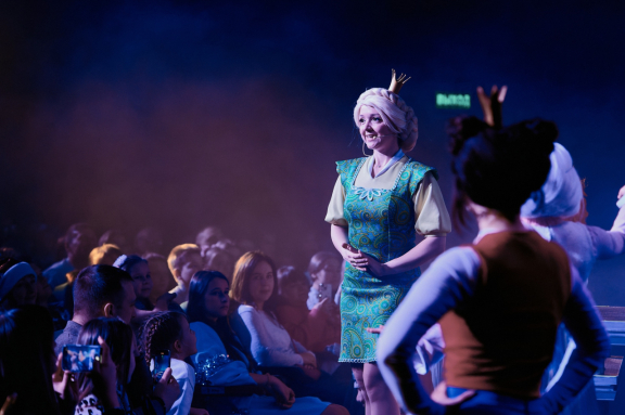 ЁЛКА ТЕЛЕКАНАЛА МУЛЬТ. ЖИВЫЕ КРАСКИ