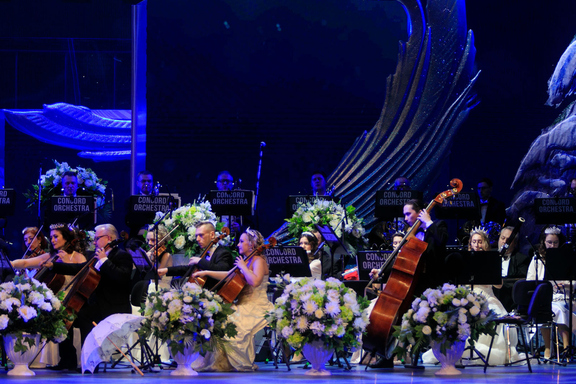 &Bcy;&iecy;&lcy;&ocy;&scy;&ncy;&iecy;&zhcy;&ncy;&ycy;&jcy; &bcy;&acy;&lcy; &Icy;&ocy;&gcy;&acy;&ncy;&ncy;&acy; &SHcy;&tcy;&rcy;&acy;&ucy;&scy;&acy;&period; CONCORD ORCHESTRA