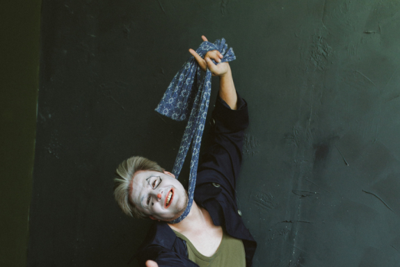 &Mcy;&ocy;&ncy;&ocy;&scy;&pcy;&iecy;&kcy;&tcy;&acy;&kcy;&lcy;&softcy; &Dcy;&mcy;&icy;&tcy;&rcy;&icy;&yacy; &Kcy;&ucy;&kcy;&lcy;&iecy;&vcy;&acy; "&Tcy;&ocy;&tcy; &iecy;&shchcy;&iecy; &kcy;&lcy;&ocy;&ucy;&ncy;&period;&period;&period;"