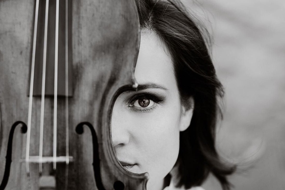 &CHcy;&icy;&tcy;&kcy;&acy; &pcy;&ocy;&dcy; &scy;&kcy;&rcy;&icy;&pcy;&kcy;&ucy; "&CHcy;&iecy;&lcy;&ocy;&vcy;&iecy;&kcy; &scy; &pcy;&ocy;&vcy;&yacy;&zcy;&kcy;&ocy;&jcy; &ncy;&acy; &gcy;&lcy;&acy;&zcy;&acy;&khcy;"