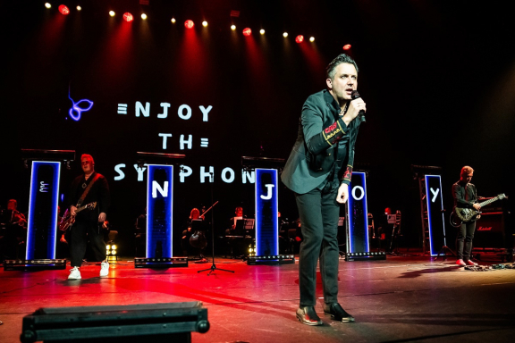 &Lcy;&IEcy;&Gcy;&IEcy;&Ncy;&Dcy;&Acy;&Rcy;&Ncy;&Ycy;&IEcy; &KHcy;&Icy;&Tcy;&Ycy; DEPECHE MODE "ENJOY THE SYMPHONY" SHOW &scy; &ocy;&rcy;&kcy;&iecy;&scy;&tcy;&rcy;&ocy;&mcy;