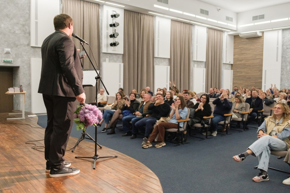 &Dcy;&mcy;&icy;&tcy;&rcy;&icy;&jcy; &Kcy;&rcy;&acy;&vcy;&chcy;&iecy;&ncy;&kcy;&ocy; - &pcy;&ocy;&ecy;&tcy;&icy;&chcy;&iecy;&scy;&kcy;&icy;&jcy; &kcy;&ocy;&ncy;&tscy;&iecy;&rcy;&tcy;