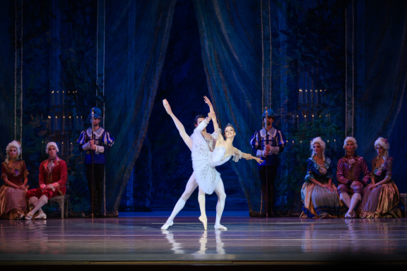 &Lcy;&iecy;&tcy;&ocy; &pcy;&icy;&rcy;&ucy;&ecy;&tcy;&acy;&period; "&Scy;&pcy;&yacy;&shchcy;&acy;&yacy; &kcy;&rcy;&acy;&scy;&acy;&vcy;&icy;&tscy;&acy;"