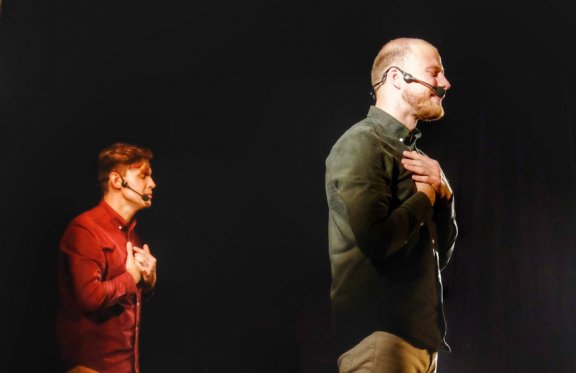 &Gcy;&lcy;&ucy;&bcy;&ocy;&kcy;&ocy;&iecy; &ocy;&tcy;&rcy;&acy;&zhcy;&iecy;&ncy;&icy;&iecy;