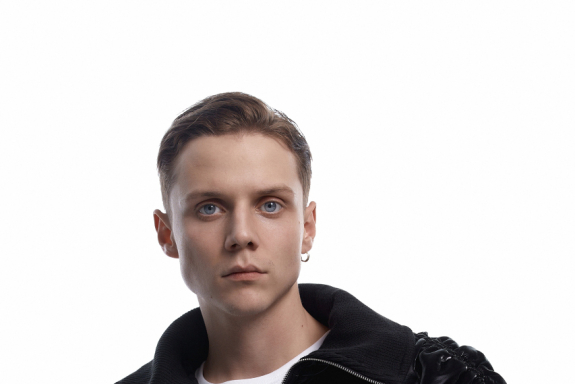 Ваня Дмитриенко