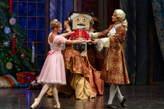 &laquo;&SHCHcy;&iecy;&lcy;&kcy;&ucy;&ncy;&chcy;&icy;&kcy;&raquo; &Ncy;&ocy;&vcy;&ycy;&jcy; &kcy;&lcy;&acy;&scy;&scy;&icy;&chcy;&iecy;&scy;&kcy;&icy;&jcy; &bcy;&acy;&lcy;&iecy;&tcy; &gcy;&period; &Mcy;&ocy;&scy;&kcy;&vcy;&acy; &sol; &YAcy;&lcy;&ucy;&tcy;&ocy;&rcy;&ocy;&vcy;&scy;&kcy;