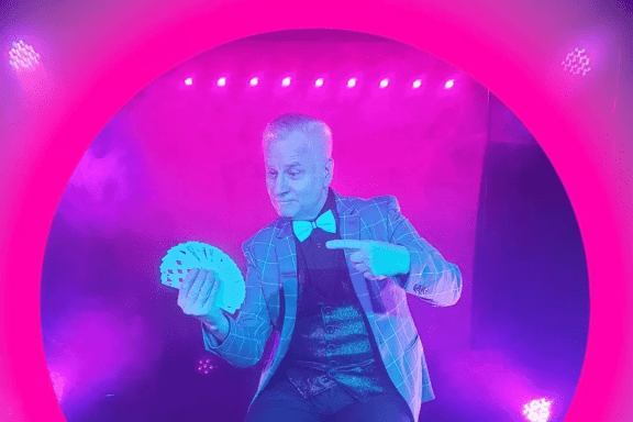 &Scy;&iecy;&mcy;&iecy;&jcy;&ncy;&ocy;&iecy; &rcy;&acy;&zcy;&vcy;&lcy;&iecy;&kcy;&acy;&tcy;&iecy;&lcy;&softcy;&ncy;&ocy;-&icy;&ncy;&tcy;&iecy;&rcy;&acy;&kcy;&tcy;&icy;&vcy;&ncy;&ocy;&iecy; &shcy;&ocy;&ucy; &laquo;&Vcy;&ocy;&lcy;&shcy;&iecy;&bcy;&ncy;&ycy;&iecy; &Fcy;&Ocy;&Kcy;&Ucy;&Scy;&Ycy;&raquo;&period;