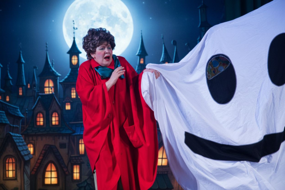 "Карлсон" - спектакль артистов Московского театра Евгения Вахтангова!